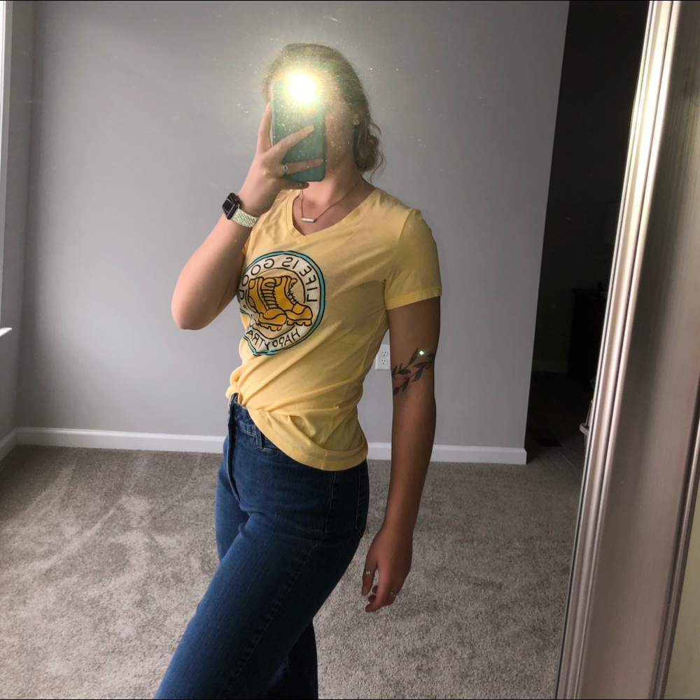 Cute yellow Life is Good tshirt